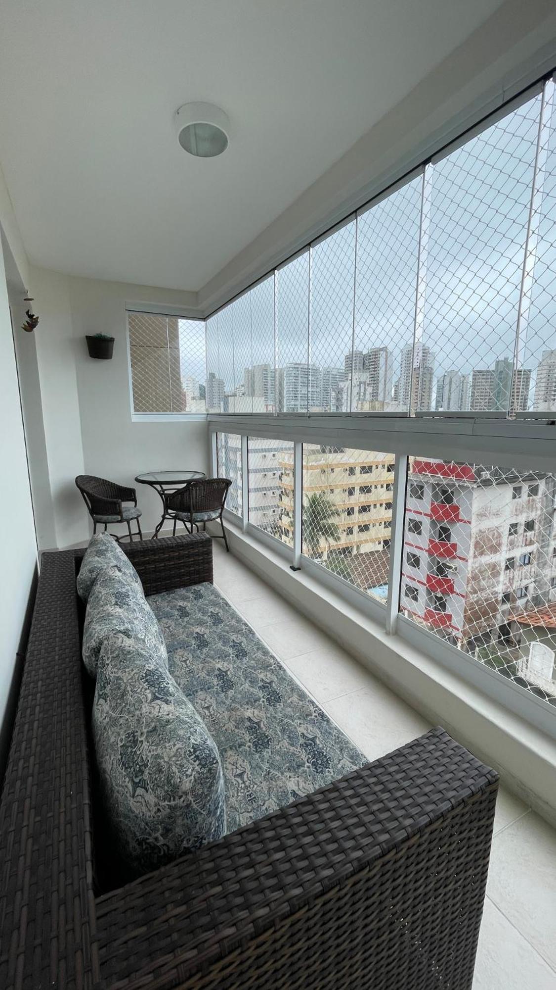 Apartamento Praia Das Asturias Гуаружа Екстер'єр фото