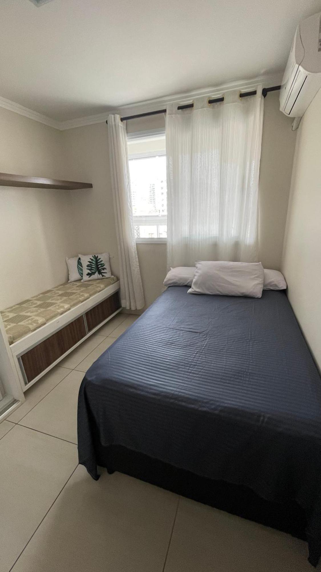 Apartamento Praia Das Asturias Гуаружа Екстер'єр фото